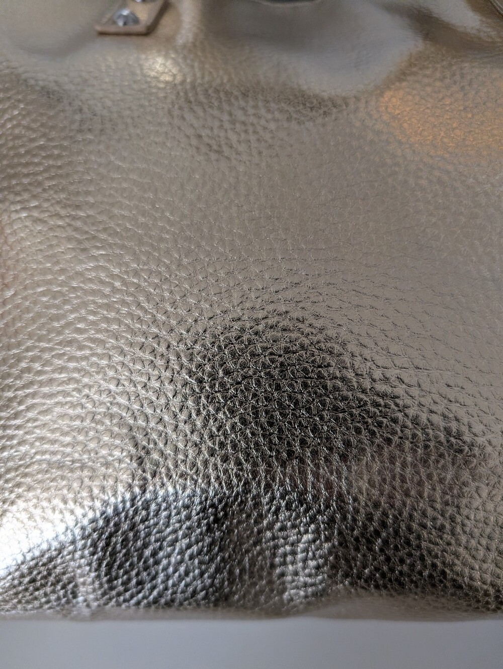 I. Chi Gold Tote - Picture 6 of 7